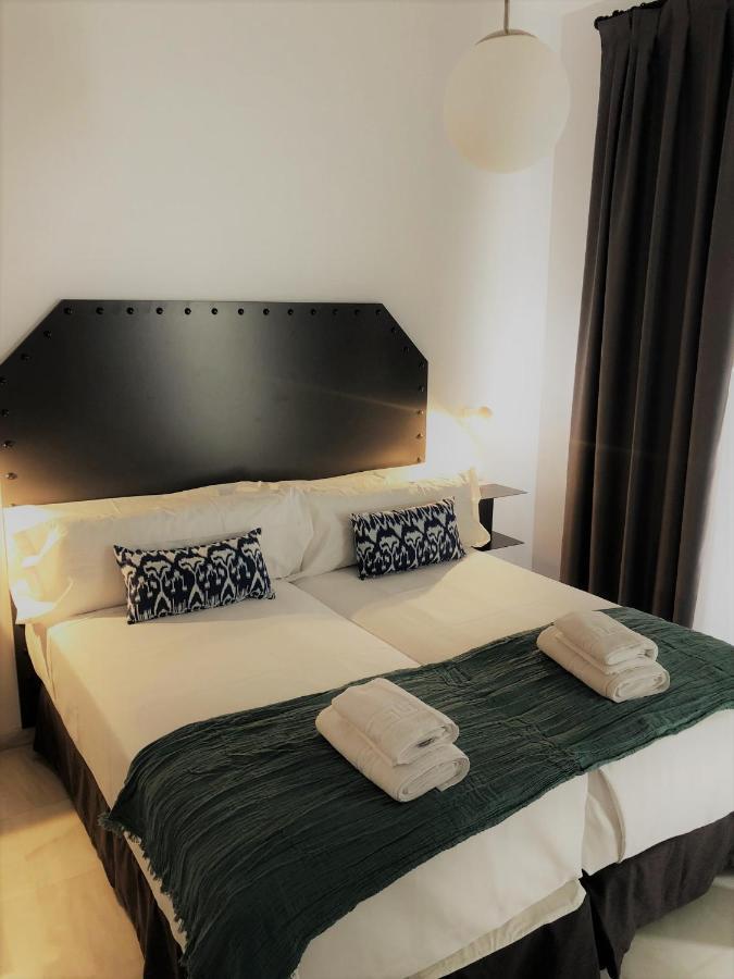 Hostal Hom Museo Sevilla Bagian luar foto