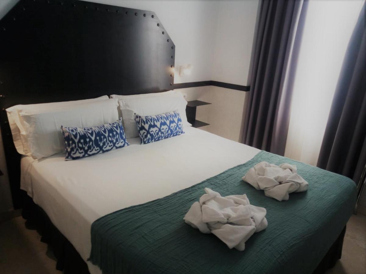 Hostal Hom Museo Sevilla Bagian luar foto